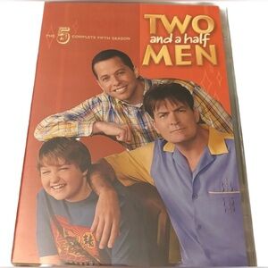Two and a Half Men: The Complete Fifth Season DVD Box Set - 3 Discs
